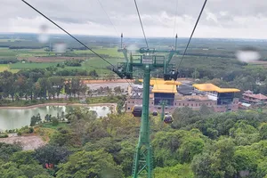 Đã đến lúc mở cửa để người dân đi du lịch