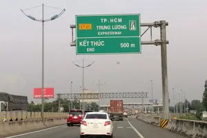 Cao tốc TP.HCM - Trung Lương đã thay áo mới
