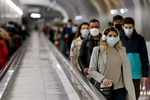 Nhận thấy Omicron không quá nguy hiểm, châu Âu dần nới lỏng