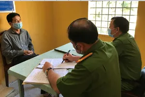 Đề nghị truy tố 'ông trùm' đường dây buôn lậu 200 triệu lít xăng 