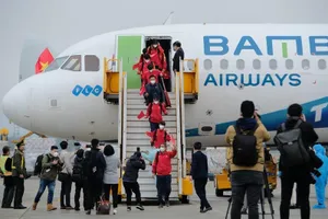 Từ vé World Cup đến đời thực những cô gái vàng