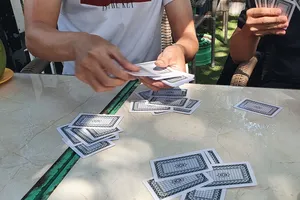 Chỉ xem mà không đánh bạc thì có bị xử lý? 