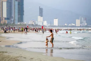 Miền Trung: Khách sạn “cháy” phòng, bùng nổ khách nội địa