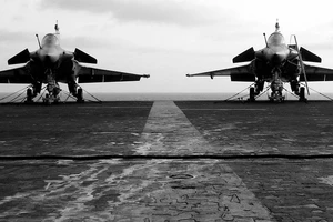 Pháp tính đến chuyện bán vũ khí nhiều tỉ USD cho Ấn Độ và UAE