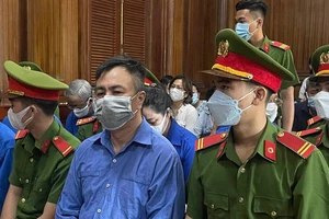 Cựu giám đốc BV Mắt TP.HCM nói về việc chấm thầu rớt thành đậu