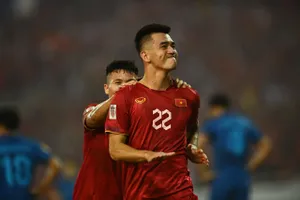 Hòa hú hồn ở sân Mỹ Đình