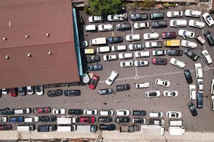 Cần nhiều giải pháp dài hạn để gỡ điểm nghẽn đăng kiểm