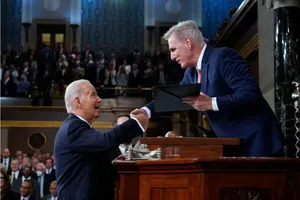 Để chốt được trần nợ công, ông Biden nhường Cộng hòa những gì?