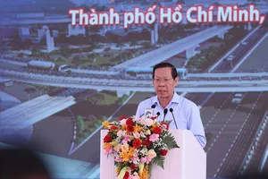 Khởi công hàng loạt tuyến đường mở ra kết nối, phát triển