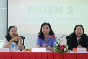 Vợ ký giấy vay nợ, chồng có phải trả?