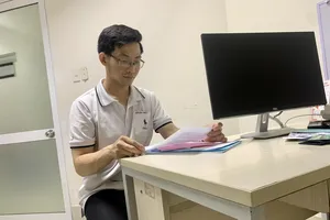 Người mua nhà khóc ròng vì hợp đồng đặt cọc mập mờ từ ngữ