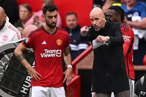 MU đã rối lại còn gặp “hổ báo”