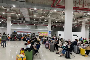 Các bến xe TP.HCM khẩn trương phục vụ Tết 