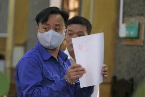 Cựu thượng tá công an đưa hối lộ 1 tỉ lãnh 8 năm tù