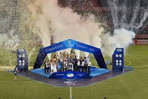 Trong khi bóng đá thế giới đứng hình thì bóng vẫn lăn ở sân cỏ Việt Nam và khán giả vẫn hạnh phúc đến sân cổ vũ. Các đề cử Fair Play 2020 cũng xuất phát từ điểm sáng của bóng đá Việt Nam.