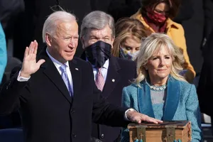 Ông Joe Biden tuyên thệ nhậm chức tổng thống thứ 46 của Mỹ. Ảnh: GETTY IMAGES