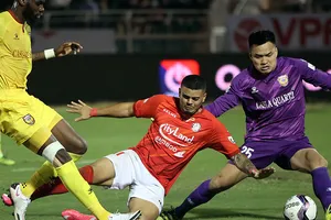 Hồng Lĩnh Hà Tĩnh thua hai trận liền nhưng xem cách họ thể hiện thì không ai nói họ là đội bóng yếu.