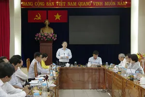 Phó Chủ tịch UBND TP.HCM Dương Anh Đức phát biểu tại buổi làm việc với UBND quận 5. Ảnh: THANH TUYỀN