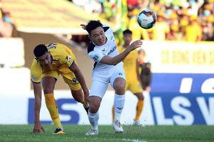 HLV Phạm Minh Đức muốn bắt bài Kiatisak của HA Gia Lai nhưng quan trọng nhất là việc giải quyết tình huống của học trò.