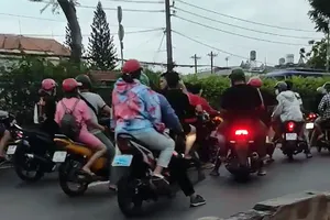 Xử lý hình sự vụ 100 người đua xe ở Hóc Môn