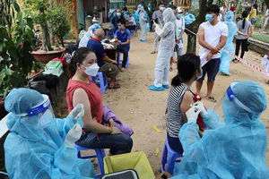 Tiêm vaccine lưu động cho người dân TP Thủ Đức, TP.HCM.