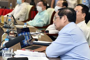 Thủ tướng kết nối trực tiếp qua máy tính với Trung tâm Vận chuyển cấp cứu 115 TP.HCM.