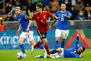 Tiểu tướng Gavi chơi ấn tượng trong chiến thắng 2-0 của Tây Ban Nha trước Ý.