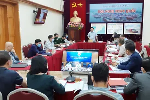 Bộ trưởng Bộ GTVT phát biểu chỉ đạo tại hội nghị.