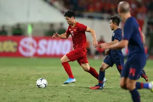 Hàng công mà ông Park tin dùng chỉ còn mỗi Công Phượng là lành lặn.