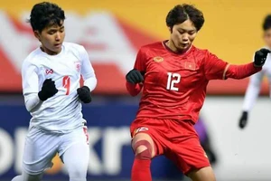 Người hâm mộ đặt niềm tin vào chiến thắng của các học trò HLV Mai Đức Chung trước Myanmar.