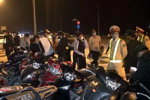 Cảnh sát cơ động tỉnh Thanh Hóa thực hiện nhiệm vụ tuần tra hằng ngày nhằm ngăn chặn “quái xế”.