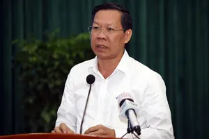 Chủ tịch UBND TP.HCM Phan Văn Mãi phát biểu tại hội nghị.