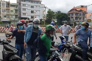 Công an theo dõi, bắt quả tang Thành cướp giật 1 triệu đồng của bà L.