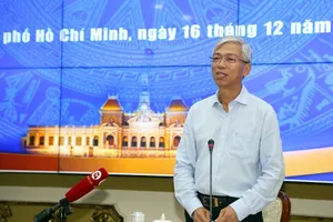 Phó Chủ tịch UBND TP.HCM Võ Văn Hoan chủ trì hội nghị. 