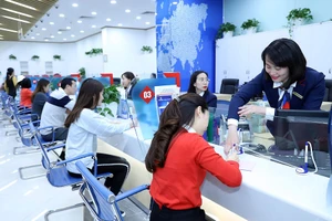 Các ngân hàng cam kết nỗ lực ổn định cả lãi suất huy động lẫn lãi suất cho vay nhằm hỗ trợ khách hàng.