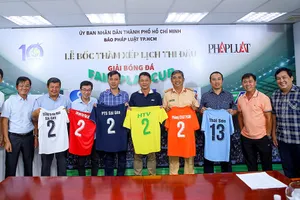 Sáu đội sáu màu áo sẽ tranh tài trên sân Tao Đàn trong ba ngày 1, 2 và 3-3.