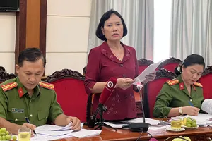 Phó Chủ tịch Hội Luật gia TP.HCM Ung Thị Xuân Hương nêu ý kiến tại hội thảo.