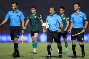 Tổ trọng tài Vũ Nguyên Vũ đã phối hợp tốt trong trận TP.HCM - Bình Định 1-1.