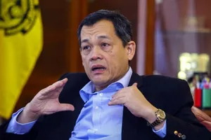 Chủ tịch Hamidin Amin bày kế để Malaysia đối đầu với Thái Lan và Việt Nam.