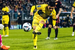 Quang Hải gặp khó khi ra nước ngoài và mất rất nhiều.