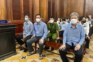 Các bị cáo tại tòa.