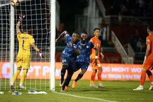 Thắng SHB Đà Nẵng, TP.HCM sẽ làm khách tại Nha Trang khi chủ nhà còn cần ít nhất 1 điểm.