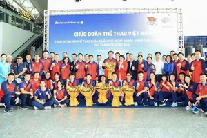 Đoàn thể thao Việt Nam trước lúc lên đường dự ASIAD 19.