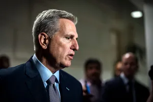 Chủ tịch Hạ viện Mỹ Kevin McCarthy họp báo sau khi bị bãi nhiệm ngày 3-10.