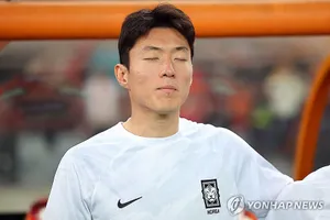 Cầu thủ Hwang Ui-jo trước mắt bị cấm lên đội tuyển quốc gia vì vụ án có clip chăn gối với bạn gái.