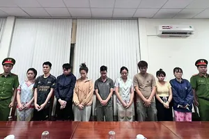 Công an TP.HCM phối hợp với các đơn vị liên quan bắt nhóm người cho vay qua các app và đòi nợ kiểu khủng bố vào cuối tháng 5-2023.