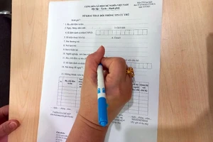 Thời hạn giải quyết đăng ký tạm trú là ba ngày kể từ ngày cơ quan nhận đủ hồ sơ hợp lệ.