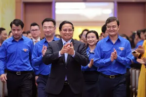 Thủ tướng Phạm Minh Chính tại cuộc đối thoại.