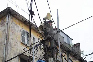 Hà Nội khảo sát ý kiến người dân về loa phường