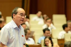 Cử tri lo lắng về tham nhũng và công tác cán bộ